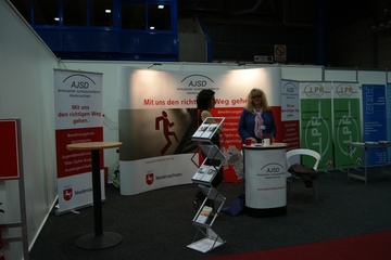 Messestand des AJSD.